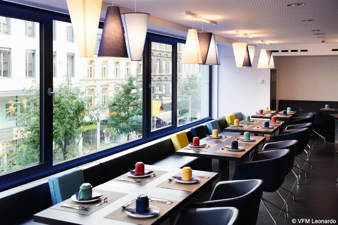Park Inn By Radisson Luxembourg City Restoran gambar